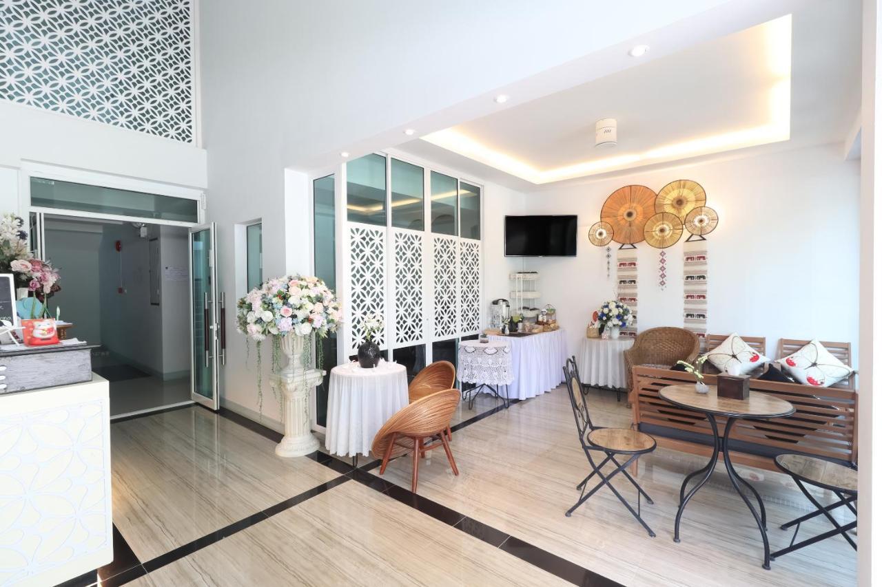 OYO 374 Room Lanna Hotel Chiang Mai Exteriör bild